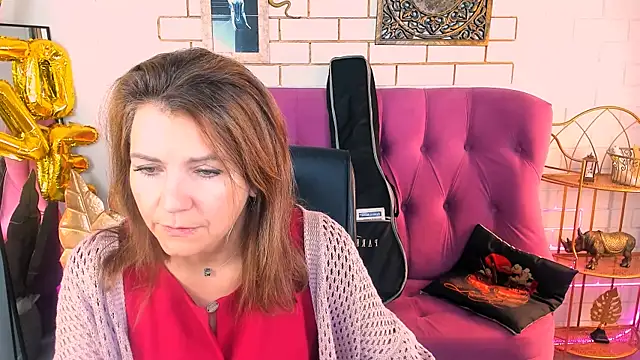 NicoleHitman online show from 09.16.25