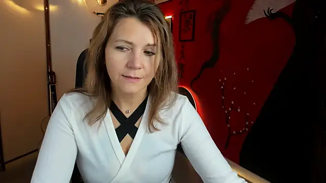 NicoleHitman online show from 10.22.25