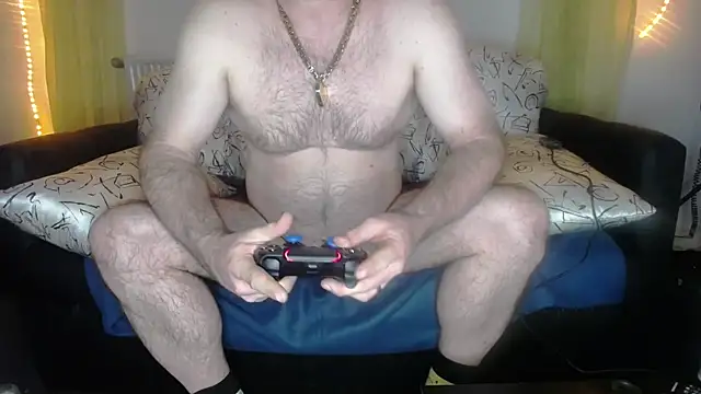 BiggedyBear online show from 12.22.25