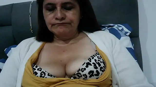 BiancaSteel online show from 01.13.26