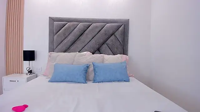 Snapshot of sweetandyy_ chatting on 07.17.26 sweetandyy online show from 07.17.26