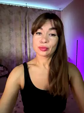 Snapshot of Mary_Kiitty chatting on 11.22.25 Mary Kiitty online show from 11.22.25