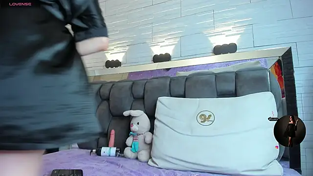 Snapshot of jade_heartt chatting on 11.21.25 jade heartt online show from 11.21.25