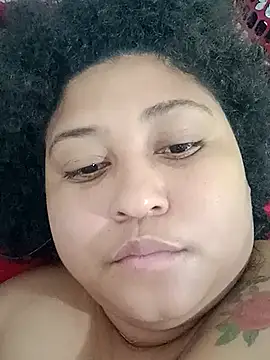 Snapshot of Ayliinn_ chatting on 10.29.25 Ayliinn online show from 10.29.25