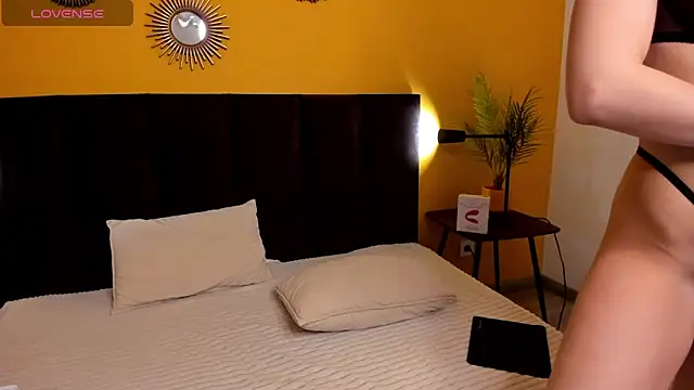 Jessie Curlyy online show from 11.20.25