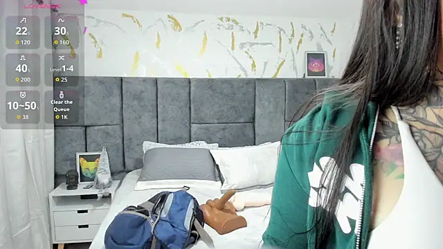 Cristal Velle online show from 11.24.25