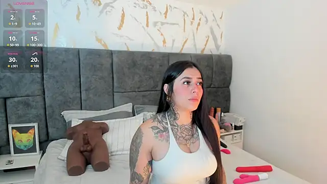 Cristal Velle online show from 03.28.26