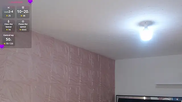 Snapshot of Aleska128 chatting on 04.06.26 Aleska128 online show from 04.06.26