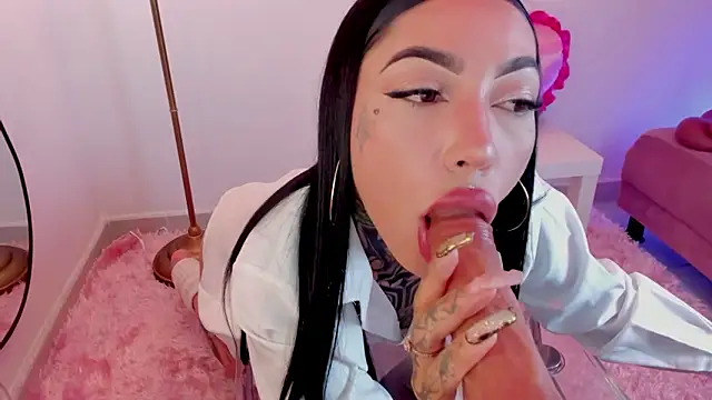 Dani Valen online show from 10.21.25