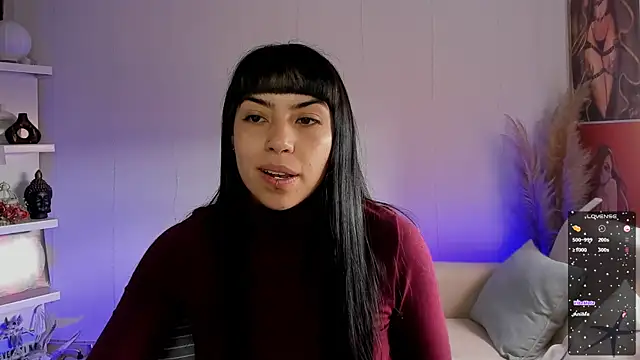 Saraa Desiree online show from 09.12.25