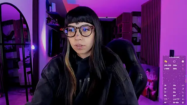 Saraa Desiree online show from 02.18.26