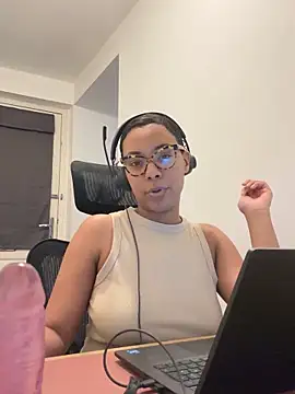 Melia Rayne online show from 12.05.25