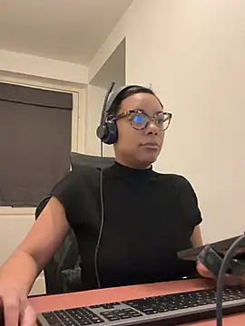 Melia Rayne online show from 02.20.26