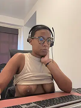 Snapshot of Melia_Rayne chatting on 07.03.26 Melia Rayne online show from 07.03.26