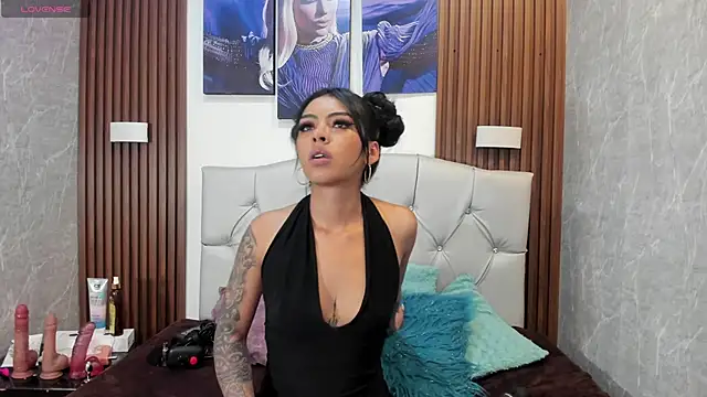 Snapshot of Devil_AliceXo chatting on 10.21.25 Devil AliceXo online show from 10.21.25