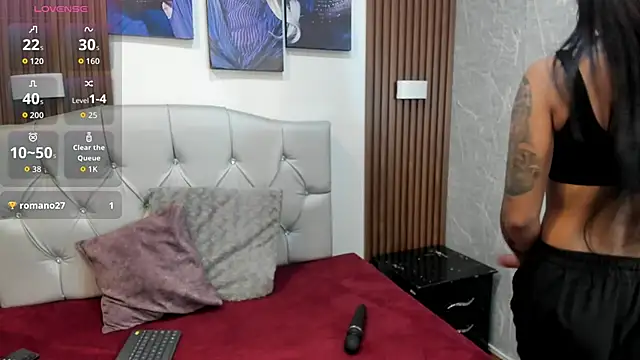 Snapshot of Devil_AliceXo chatting on 10.27.25 Devil AliceXo online show from 10.27.25