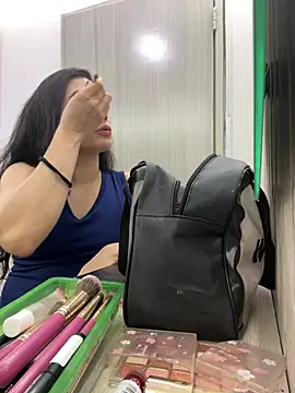 isabella winkler online show from 02.16.26