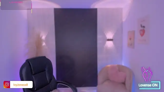 IvyJonesX online show from 06.07.26