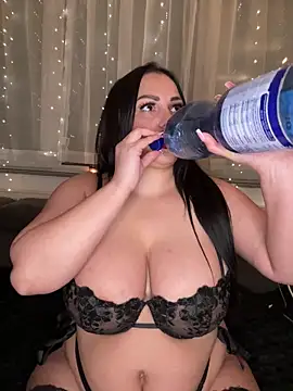 Snapshot of Blackpearlx666 chatting on 11.21.25 Blackpearlx666 online show from 11.21.25