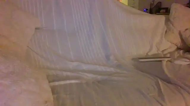 Valentinette online show from 10.25.25