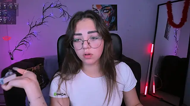 kiki swan online show from 11.17.25