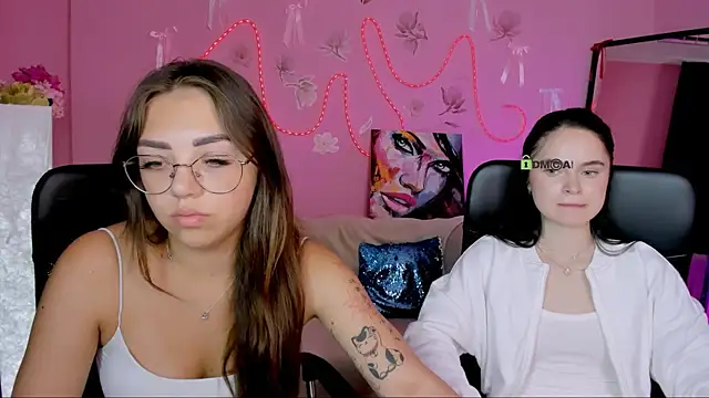 kiki swan online show from 07.12.26