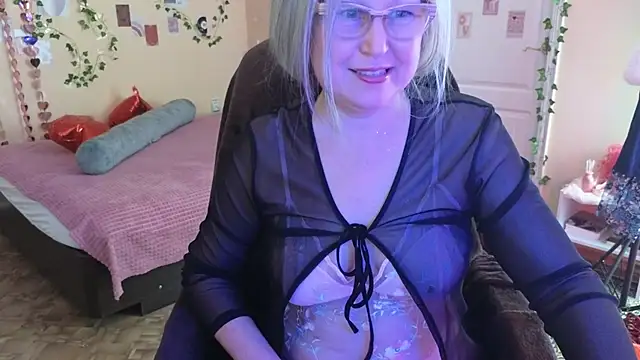 Wane Witch online show from 03.27.26