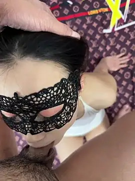 Snapshot of TOP_yoyo chatting on 03.15.25 TOP yoyo online show from 03.15.25