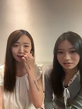 Snapshot of TOP_yoyo chatting on 09.29.25 TOP yoyo online show from 09.29.25