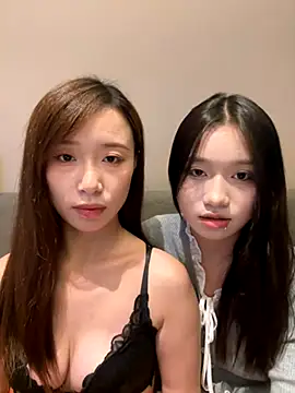 Snapshot of TOP_yoyo chatting on 09.30.25 TOP yoyo online show from 09.30.25