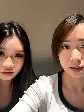 Snapshot of TOP_yoyo chatting on 10.18.25 TOP yoyo online show from 10.18.25