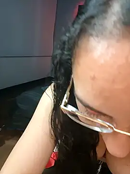 Sarafountain online show from 11.05.25