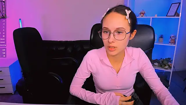 mona cloud online show from 11.17.25