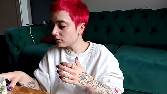 Snapshot of OllympeKaii chatting on 10.22.25 OllympeKaii online show from 10.22.25