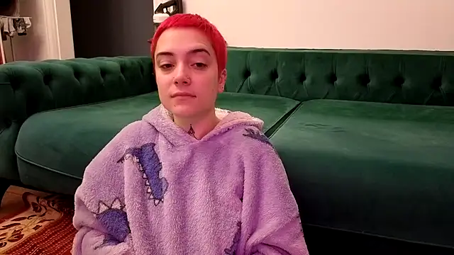 Snapshot of OllympeKaii chatting on 10.27.25 OllympeKaii online show from 10.27.25