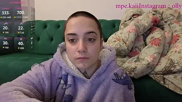 Snapshot of OllympeKaii chatting on 11.13.25 OllympeKaii online show from 11.13.25