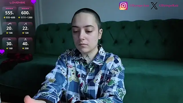 Snapshot of OllympeKaii chatting on 12.15.25 OllympeKaii online show from 12.15.25