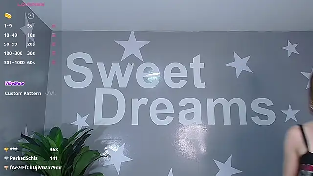 Snapshot of emma_wockll_t chatting on 10.12.25 emma wockll t online show from 10.12.25