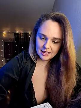 Juicy PeachLux online show from 01.05.26