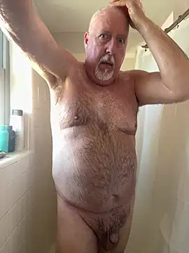 Snapshot of superbearboss chatting on 02.22.26 superbearboss online show from 02.22.26