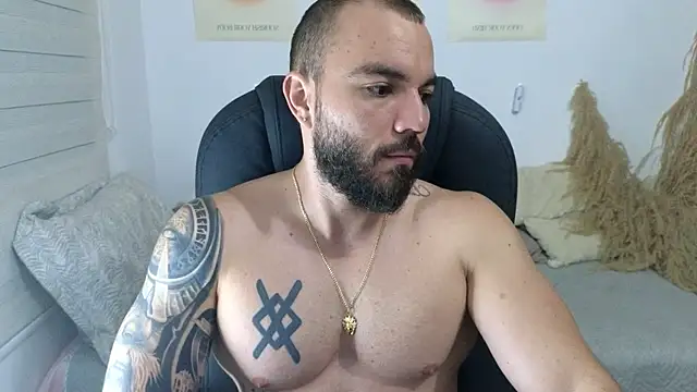 Isaac Carter online show from 12.23.25