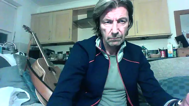 Snapshot of Grower_and_shower chatting on 10.25.25 Grower and shower online show from 10.25.25