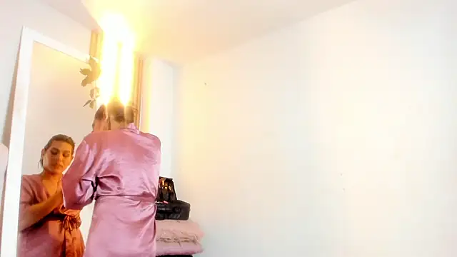 Alexa Bravva online show from 03.28.26