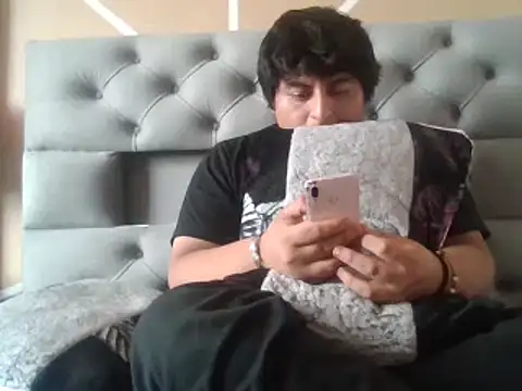 Snapshot of _stiven_1817 chatting on 12.01.25 stiven 1817 online show from 12.01.25