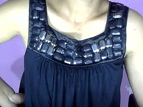 Snapshot of priya_patel chatting on 11.21.25 priya patel online show from 11.21.25