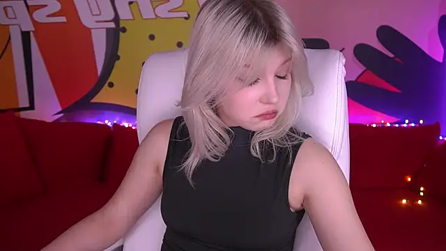 Snapshot of SelenaIris chatting on 03.13.25 SelenaIris online show from 03.13.25