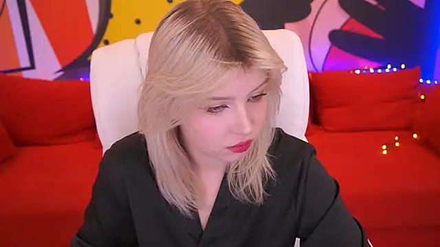 Snapshot of SelenaIris chatting on 03.14.25 SelenaIris online show from 03.14.25