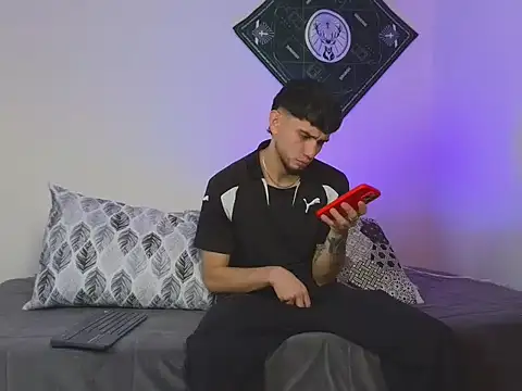 samevansx  online show from 10.06.25