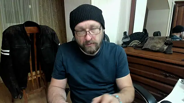 Snapshot of Grandor_M chatting on 03.09.25 Grandor M online show from 03.09.25