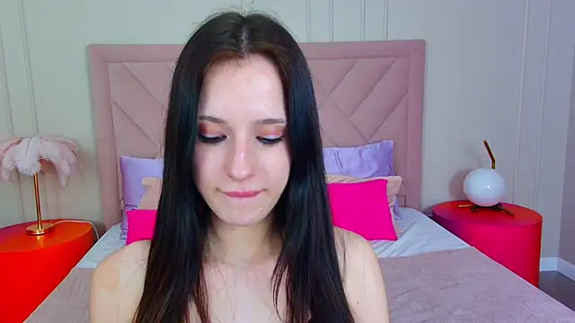 Snapshot of JaneRayan chatting on 03.06.25 JaneRayan online show from 03.06.25